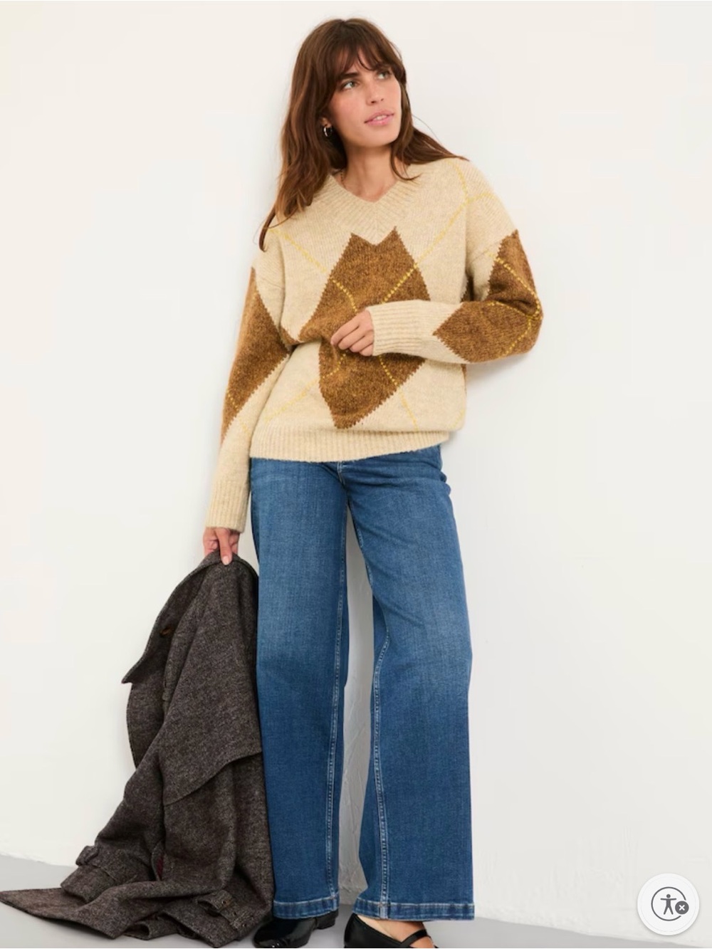 Fat Face Argyle V-Neck Sweater - Picture 4 of 13